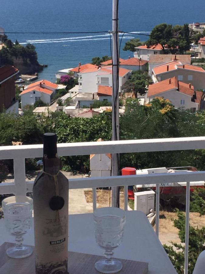 Em Apartments Ulcinj Esterno foto